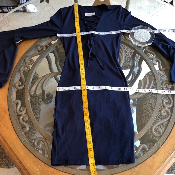 3/$36 BNWOT bell sleeve lace up bodycon dress - Picture 4 of 5